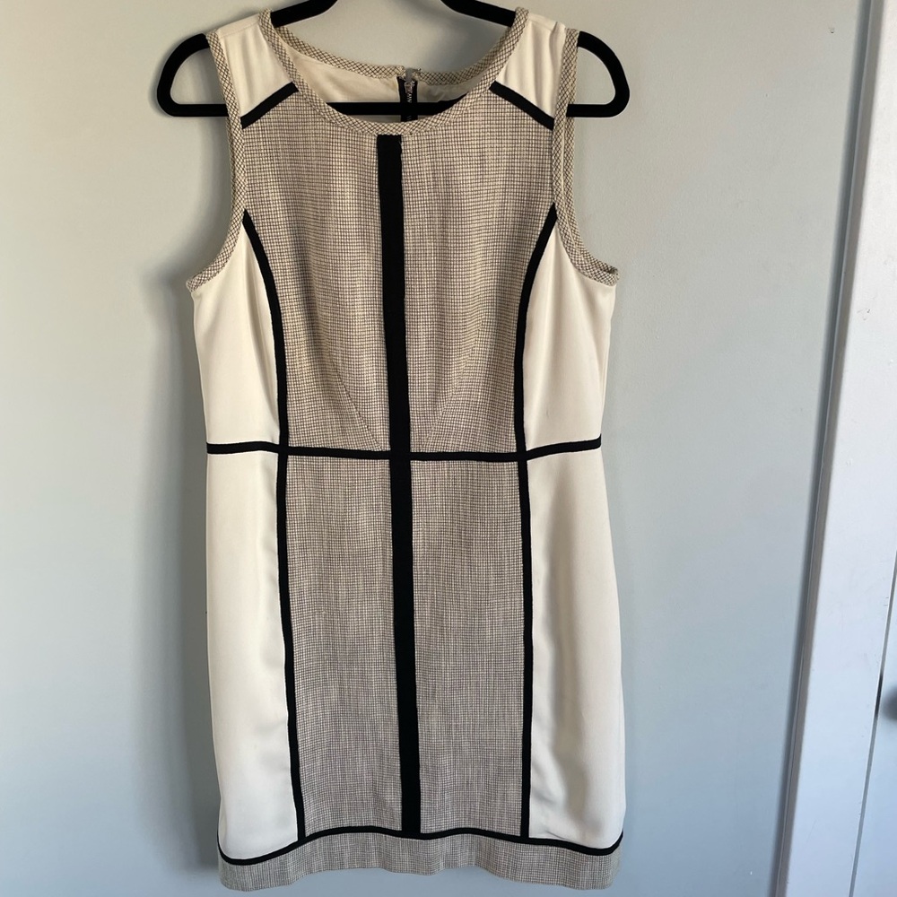 Elegant Black and White Sleeveless Dress
